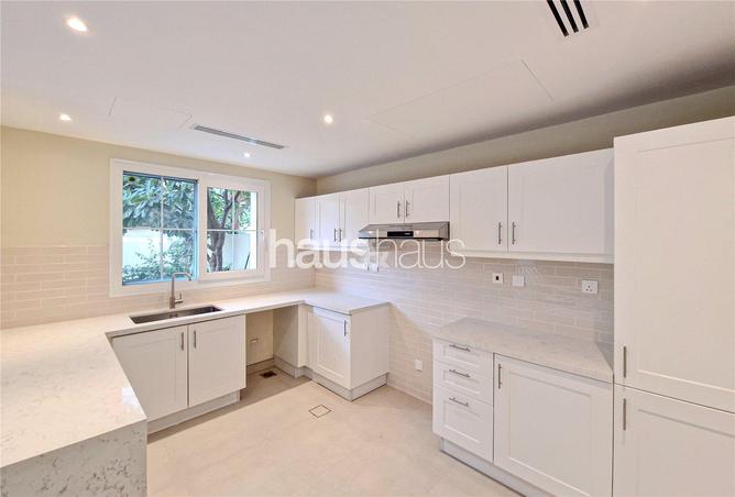 62064599 - Property Image 3