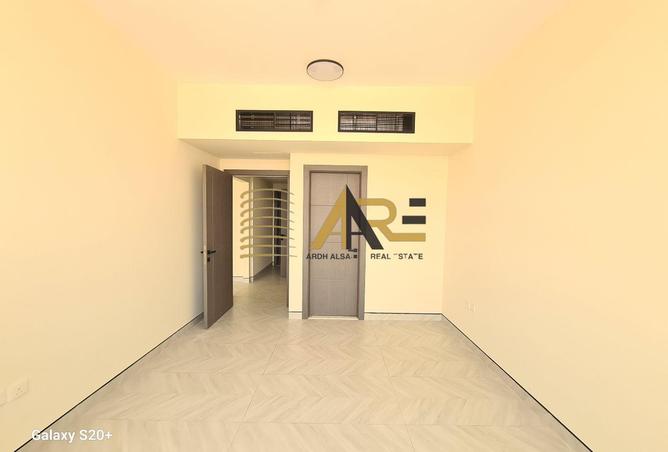 123375947 - Property Image 3