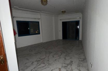 Apartment - 2 Bedrooms - 2 Bathrooms for rent in Ali Mousa Tower 1 - Al Majaz 2 - Al Majaz - Sharjah