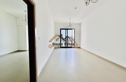 شقة - غرفة نوم - 2 حمامات للايجار في السكن الإمبراطوري - المدينة العالمية المرحلة 2 - 4 الورسان - الورسان - دبي
