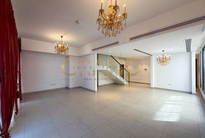 56138093 - Property Image 3