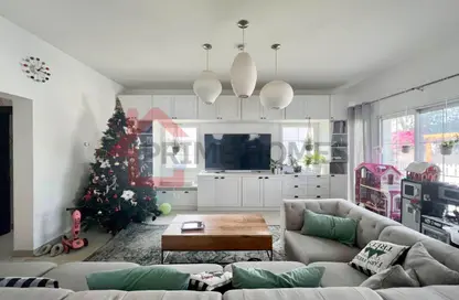 فيلا - 2 غرف نوم - 3 حمامات للايجار في 9J حي - مثلث قرية جميرا - دبي