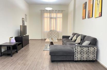 Apartment - 1 - 2 for sale in Palace Tower 2 - Palace Towers - Dubai Silicon Oasis - Dubai
