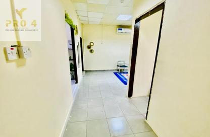 Apartment - 1 Bedroom - 1 Bathroom for rent in Al Karamah - Abu Dhabi Apartment - 1 Bedroom - 1 Bathroom for rent in Al Karamah - Abu Dhabi