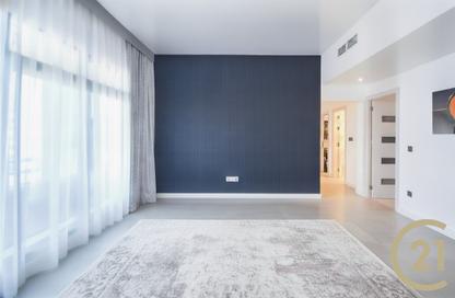 Apartment - 3 Bedrooms - 2 Bathrooms for sale in The Views 1 - The Views - Dubai