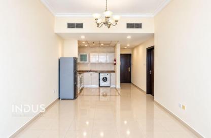 Apartment - 1 - 2 for rent in Lake City Tower - JLT Cluster D - Jumeirah Lake Towers - Dubai