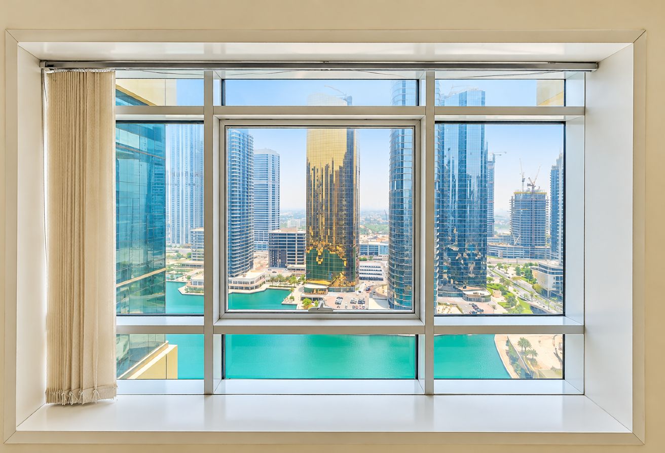 Full Lake View | Near To Metro | Semi-Furnished