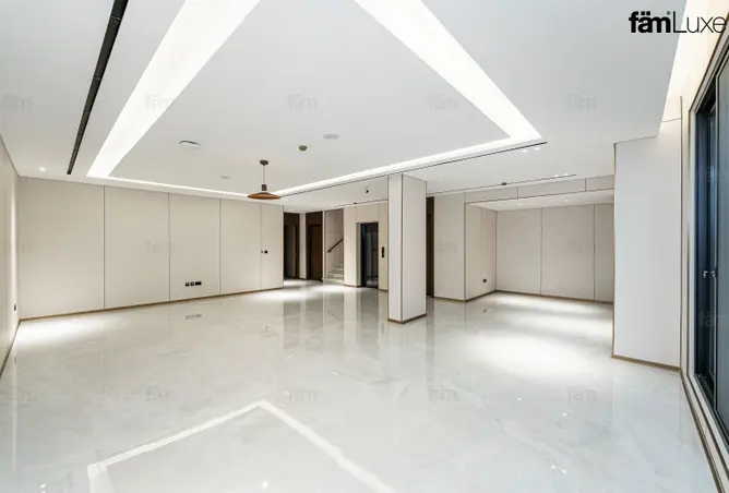 155512905 - Property Image 3