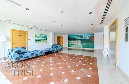 Apartment - 4 Bedrooms - 2 Bathrooms for rent in Al Das - Shoreline Apartments - Palm Jumeirah - Dubai