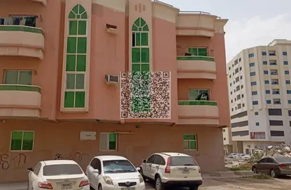 عمارة بالكامل للبيع في ليوارا 1 - عجمان