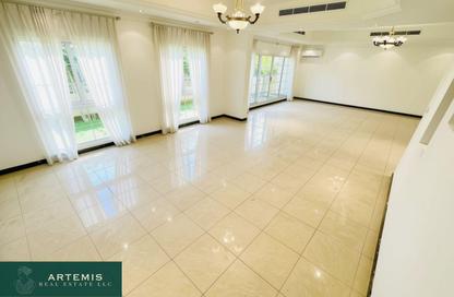 Villa - 4 Bedrooms - 5 Bathrooms for rent in Umm Suqeim 2 Villas - Umm Suqeim 2 - Umm Suqeim - Dubai