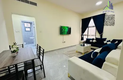 شقة - غرفة نوم - 2 حمامات للايجار في مساكن كورنيش عجمان - طريق كورنيش عجمان - عجمان