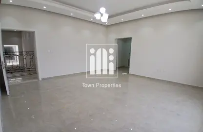 Villa - 5 Bedrooms - 7+ Bathrooms for rent in Shakhbout City - Abu Dhabi
