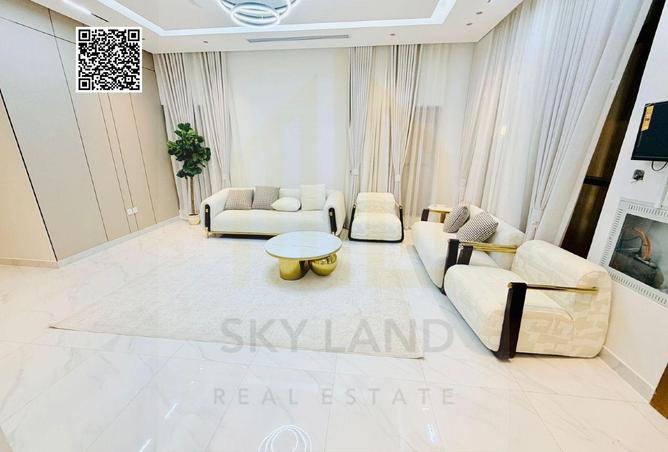 102820359 - Property Image 3