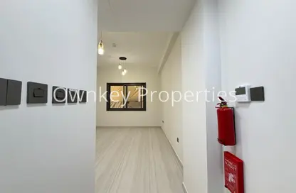 شقة - 1 حمام للايجار في ساحة الكرامة - الكرامة - دبي