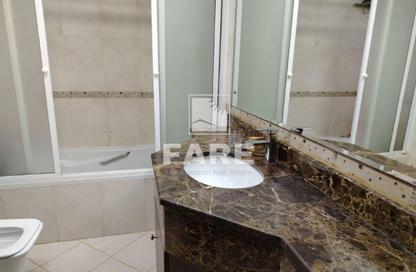 Apartment - 3 Bedrooms - 4 Bathrooms for sale in Al Muhannad Tower - Al Majaz - Sharjah