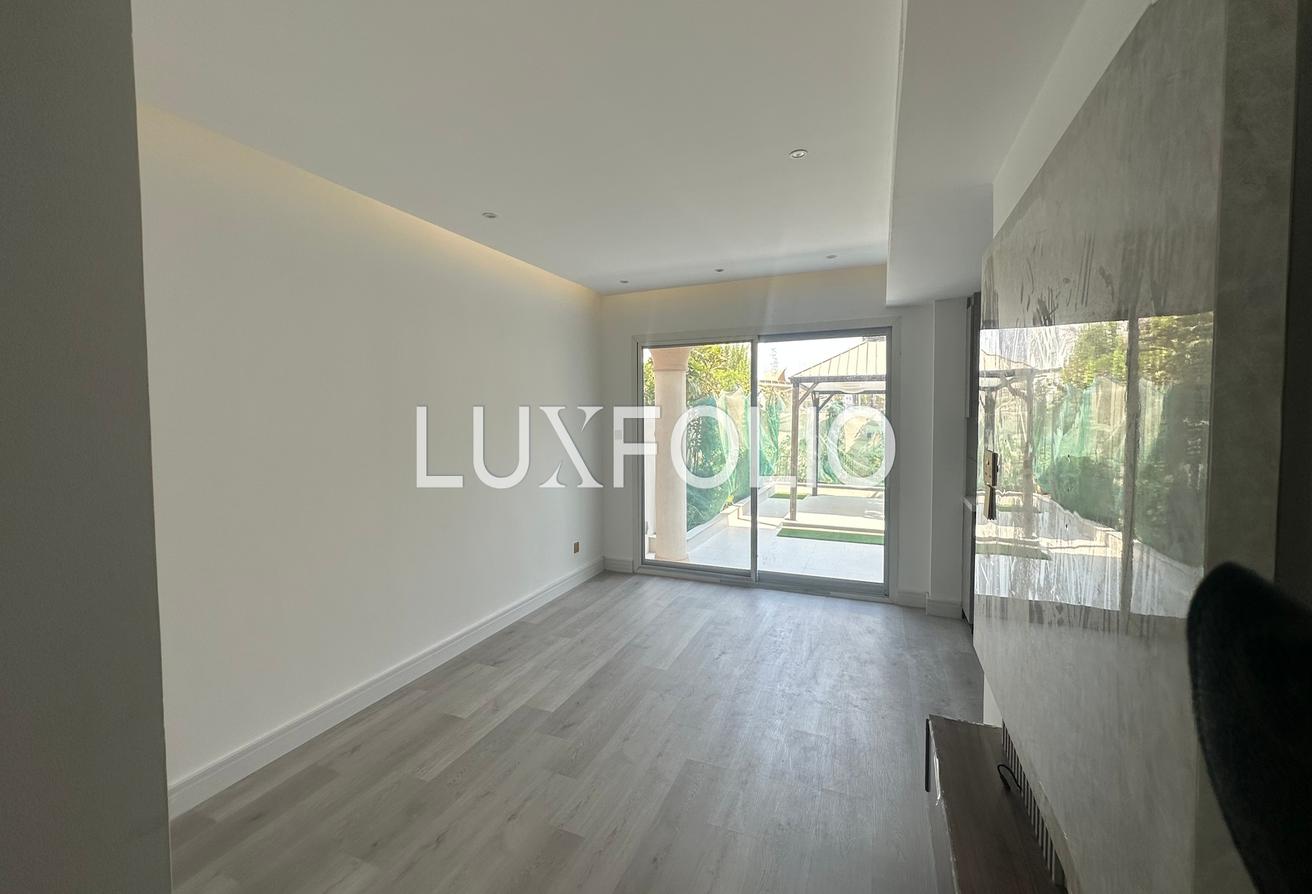 Upgraded | Unfurnished | Vacant Now photo 5
