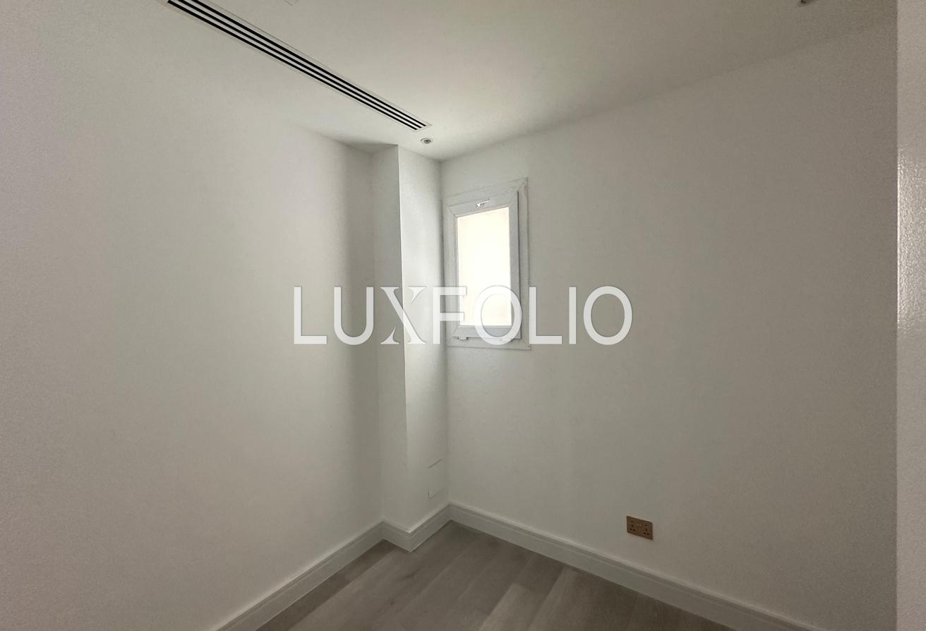 Upgraded | Unfurnished | Vacant Now photo 10
