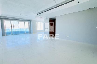 Apartment - 3 Bedrooms - 5 Bathrooms for rent in Blue Tower - Al Majaz 3 - Al Majaz - Sharjah