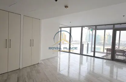 Apartment - 3 Bedrooms - 4 Bathrooms for rent in D1 Tower - Culture Village - Dubai