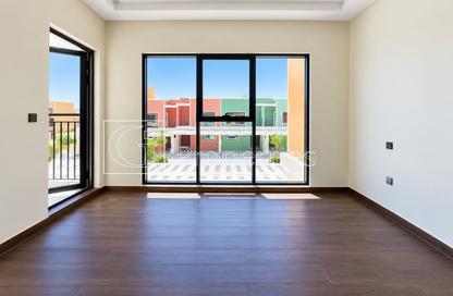 Townhouse - 4 - 3 for rent in Portofino - Damac Lagoons - Dubai