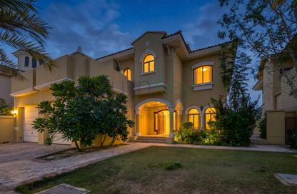 Villa - 5 Bedrooms - 6 Bathrooms for sale in Garden Homes Frond E - Garden Homes - Palm Jumeirah - Dubai