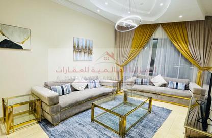 Apartment - 1 Bedroom - 2 Bathrooms for rent in Beach Tower 2 - Al Khan Lagoon - Al Khan - Sharjah