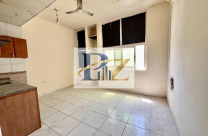 Apartment - Studio - 1 for rent in Fire Station Road - Muwaileh - Sharjah