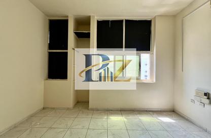 Apartment - Studio - 1 for rent in Fire Station Road - Muwaileh - Sharjah Apartment - Studio - 1 for rent in Fire Station Road - Muwaileh - Sharjah