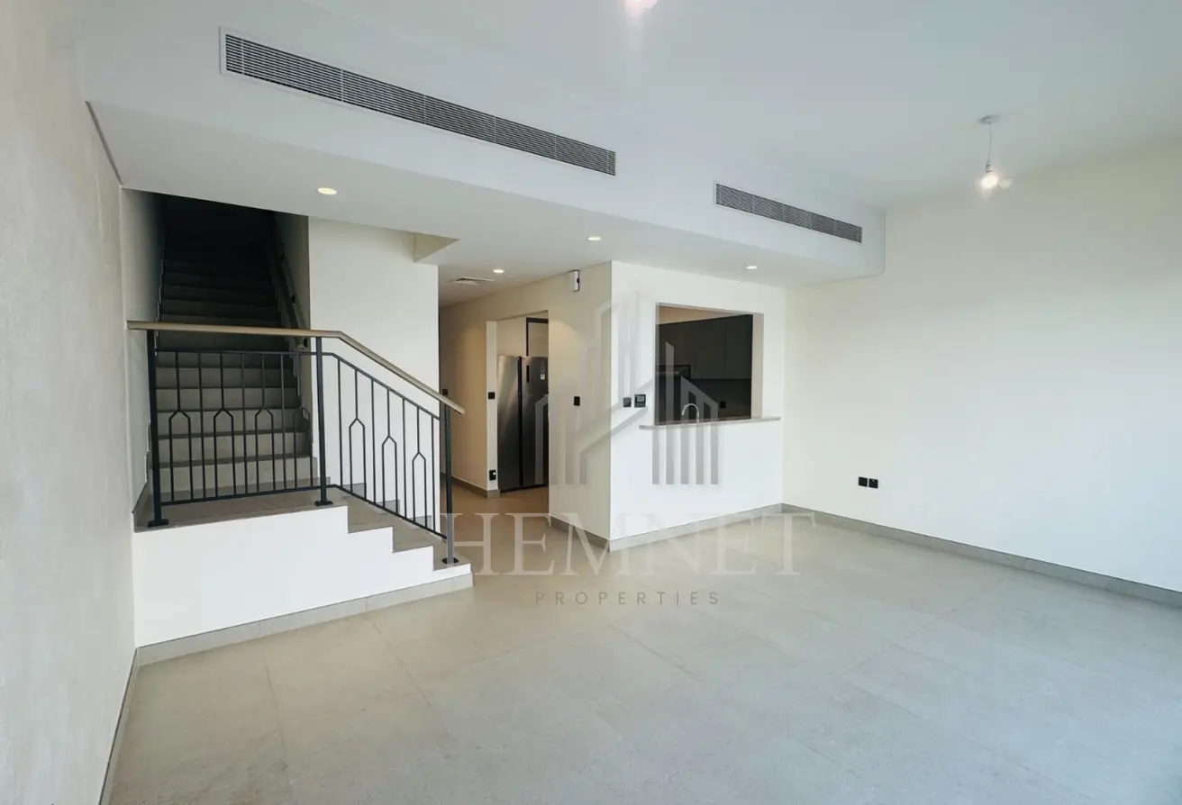 166535398 - Property Main Image