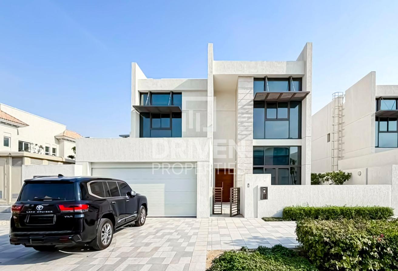 Large Layout | Private Lift | Private Pool photo 18