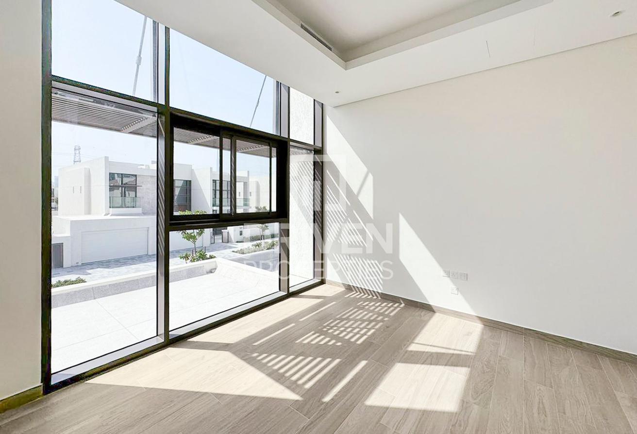 Large Layout | Private Lift | Private Pool photo 7