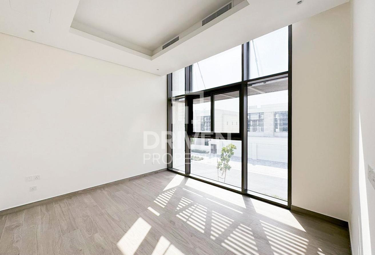 Large Layout | Private Lift | Private Pool photo 9