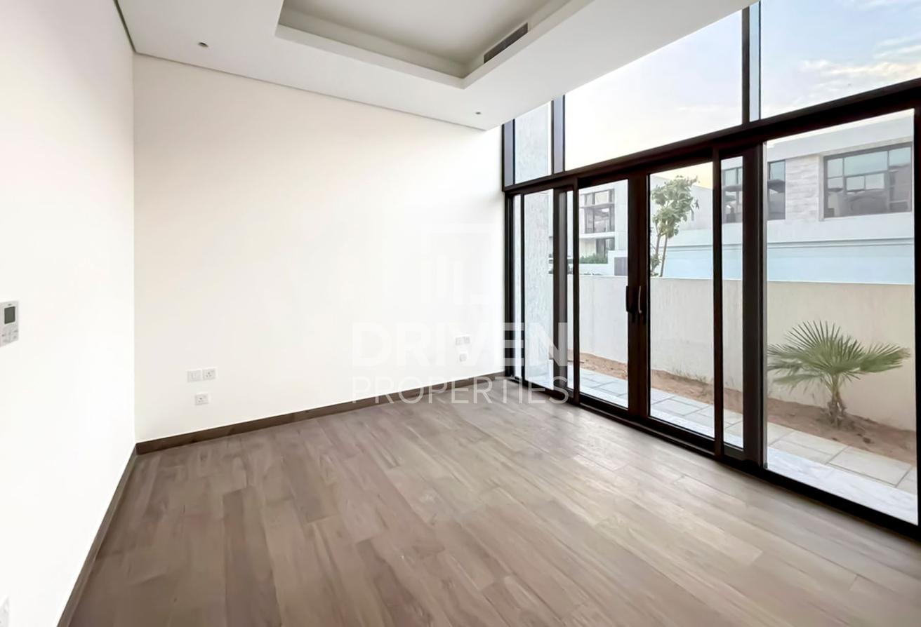 Large Layout | Private Lift | Private Pool photo 11