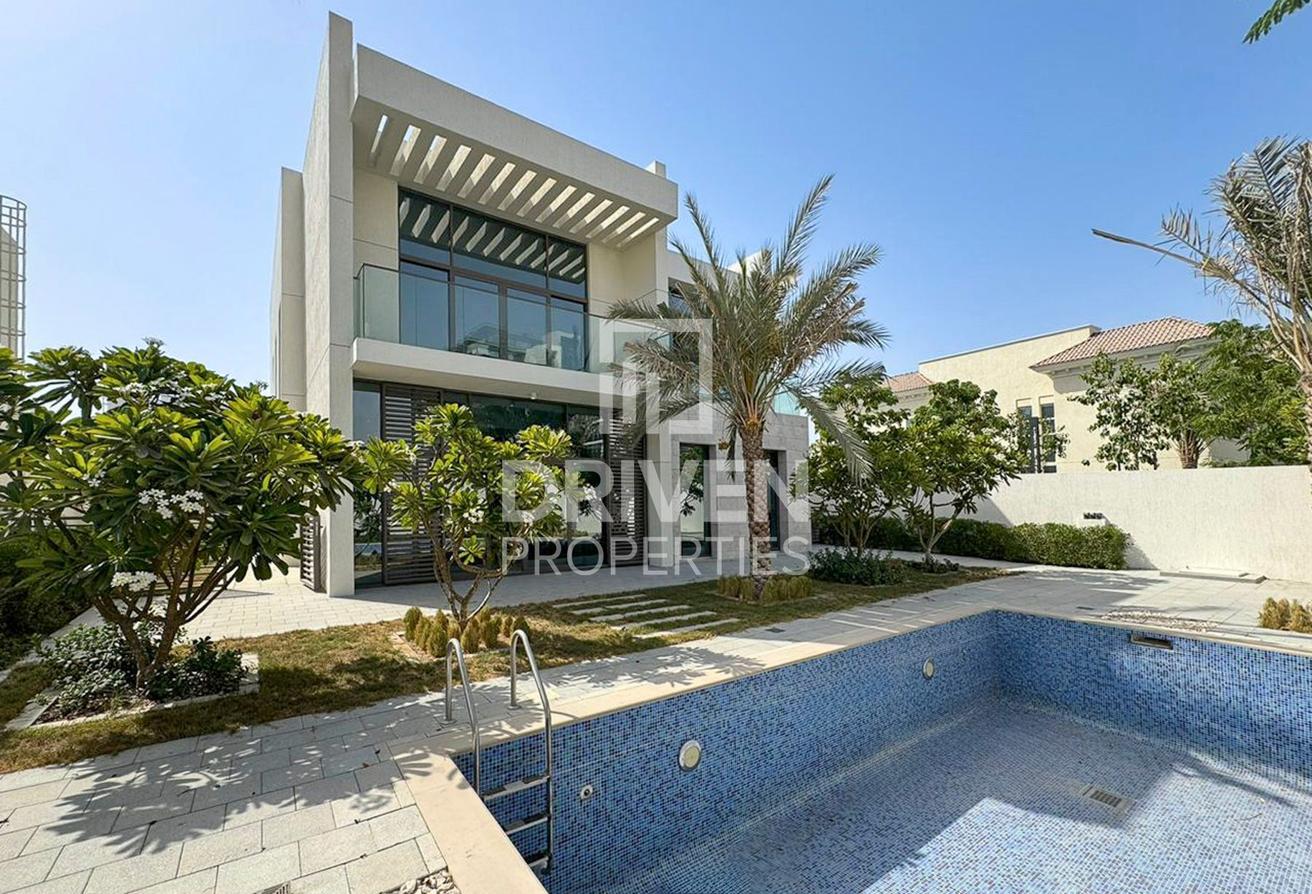 Large Layout | Private Lift | Private Pool photo 17