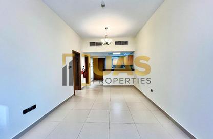 Apartment - 1 Bedroom - 2 Bathrooms for rent in Jumeirah Garden City - Al Satwa - Dubai