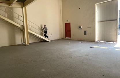 Warehouse - Studio - 1 for rent in Al Sajaa Industrial - Al Sajaa - Sharjah