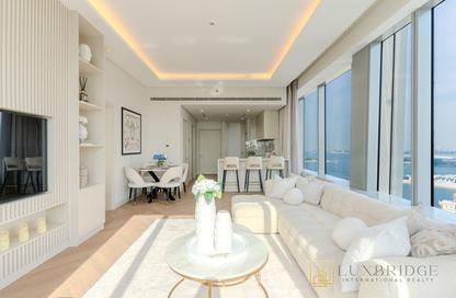 Apartment - 1 Bedroom - 2 Bathrooms for sale in The Palm Tower - Palm Jumeirah - Dubai