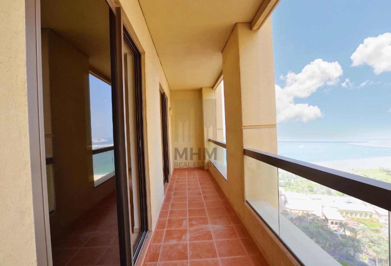 Sea View | On Higher Floor | Well Maintained photo 4