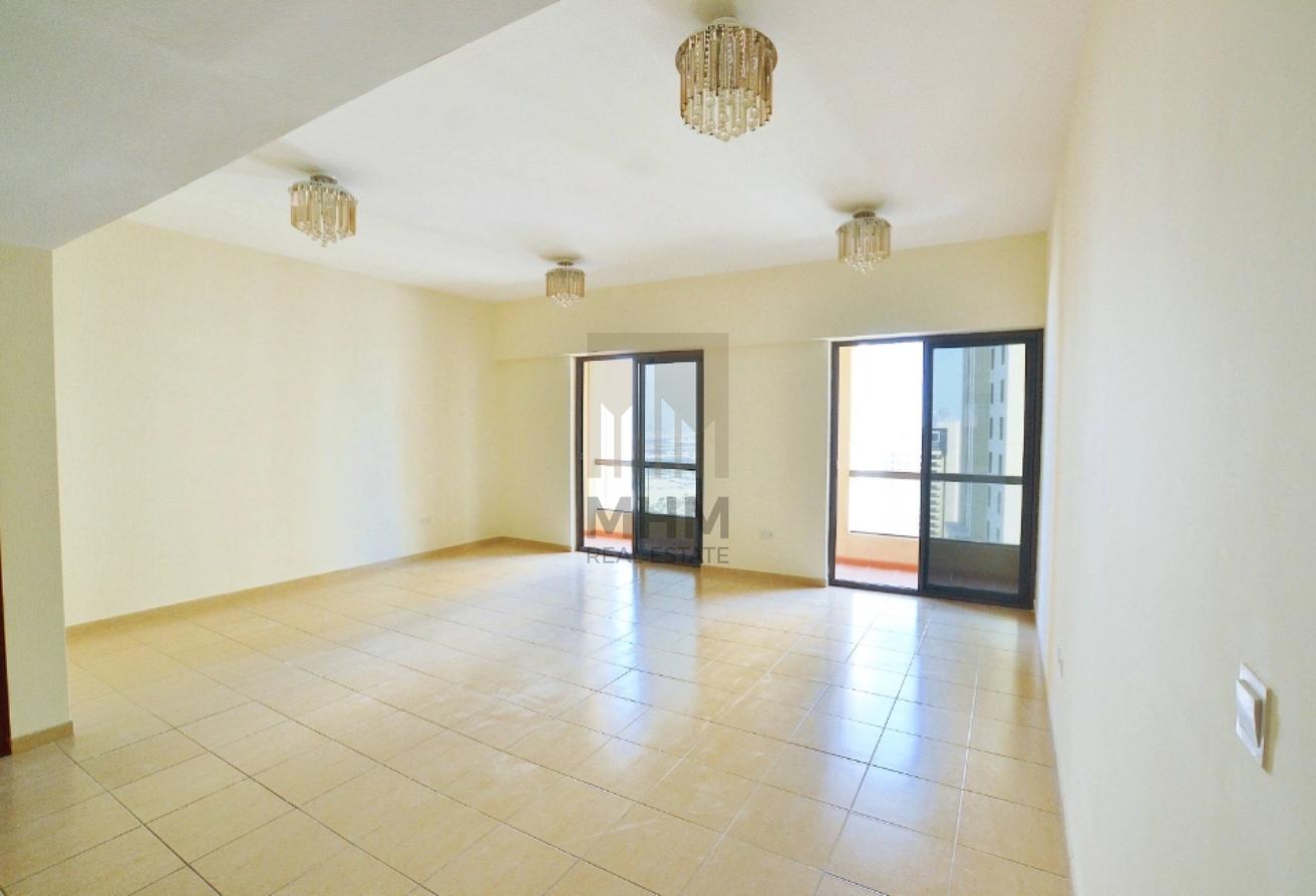 Sea View | On Higher Floor | Well Maintained photo 5