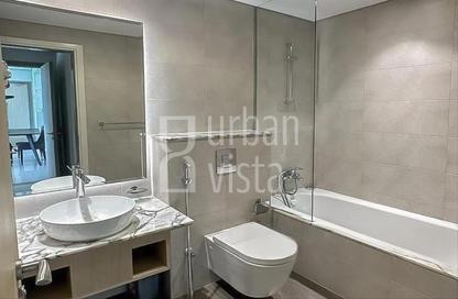 Apartment - 1 Bedroom - 2 Bathrooms for sale in Paramount Tower Hotel  and  Residences - Business Bay - Dubai