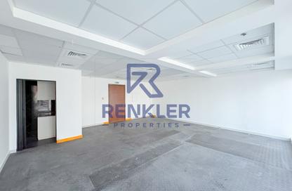 Office Space - Studio - 1 Bathroom for rent in The Burlington - Business Bay - Dubai