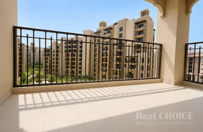 Apartment - 2 Bedrooms - 2 Bathrooms for rent in Al Jazi 4 - Al Jazi - Madinat Jumeirah Living - Umm Suqeim 3 - Umm Suqeim - Dubai