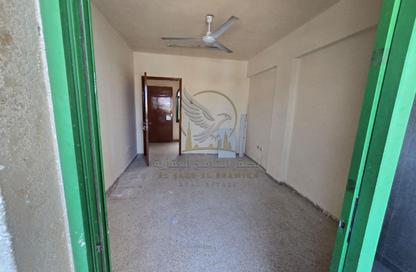 Apartment - 2 Bedrooms - 2 Bathrooms for rent in Budaniq 9 Building - Budaniq - Al Qasimia - Sharjah Apartment - 2 Bedrooms - 2 Bathrooms for rent in Budaniq 9 Building - Budaniq - Al Qasimia - Sharjah