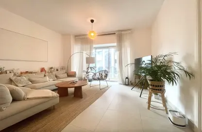 Apartment - 2 Bedrooms - 3 Bathrooms for sale in Marina Tower - Dubai Marina - Dubai