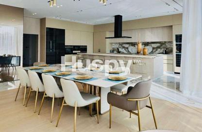 Villa - 6 Bedrooms - 7 Bathrooms for rent in Signature Villas Frond D - Signature Villas - Palm Jumeirah - Dubai