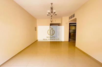 Apartment - 1 Bedroom - 2 Bathrooms for rent in Muwailih Building - Muwaileh - Sharjah