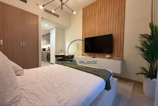 Studio Layout Modern Rent in Azizi Riviera 12: Furnished Studio | Spacious Layout | Ready to ...