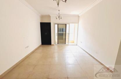 Apartment - 1 Bedroom - 2 Bathrooms for rent in Muwaileh 29 Building - Muwaileh - Sharjah