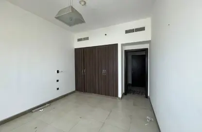 Apartment - 1 Bedroom - 2 Bathrooms for rent in Qasimia 10 building - Al Mahatta - Al Qasimia - Sharjah